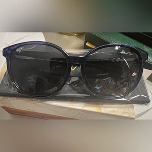 Dark blue Maui Jim Sunglasses